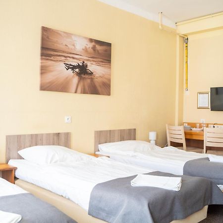 Hostel Krosnienska 12 Zielona Góra Eksteriør bilde