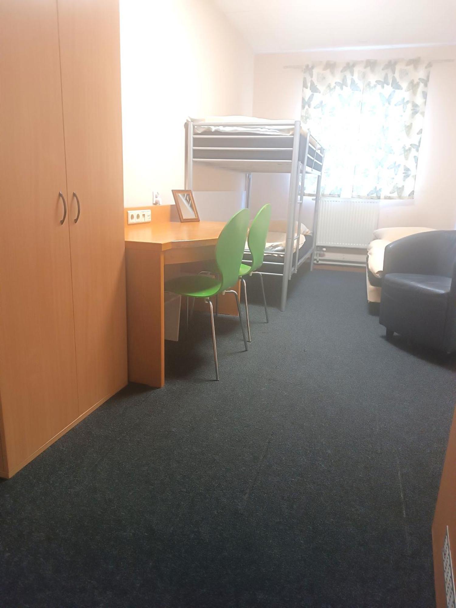 Hostel Krosnienska 12 Zielona Góra Eksteriør bilde