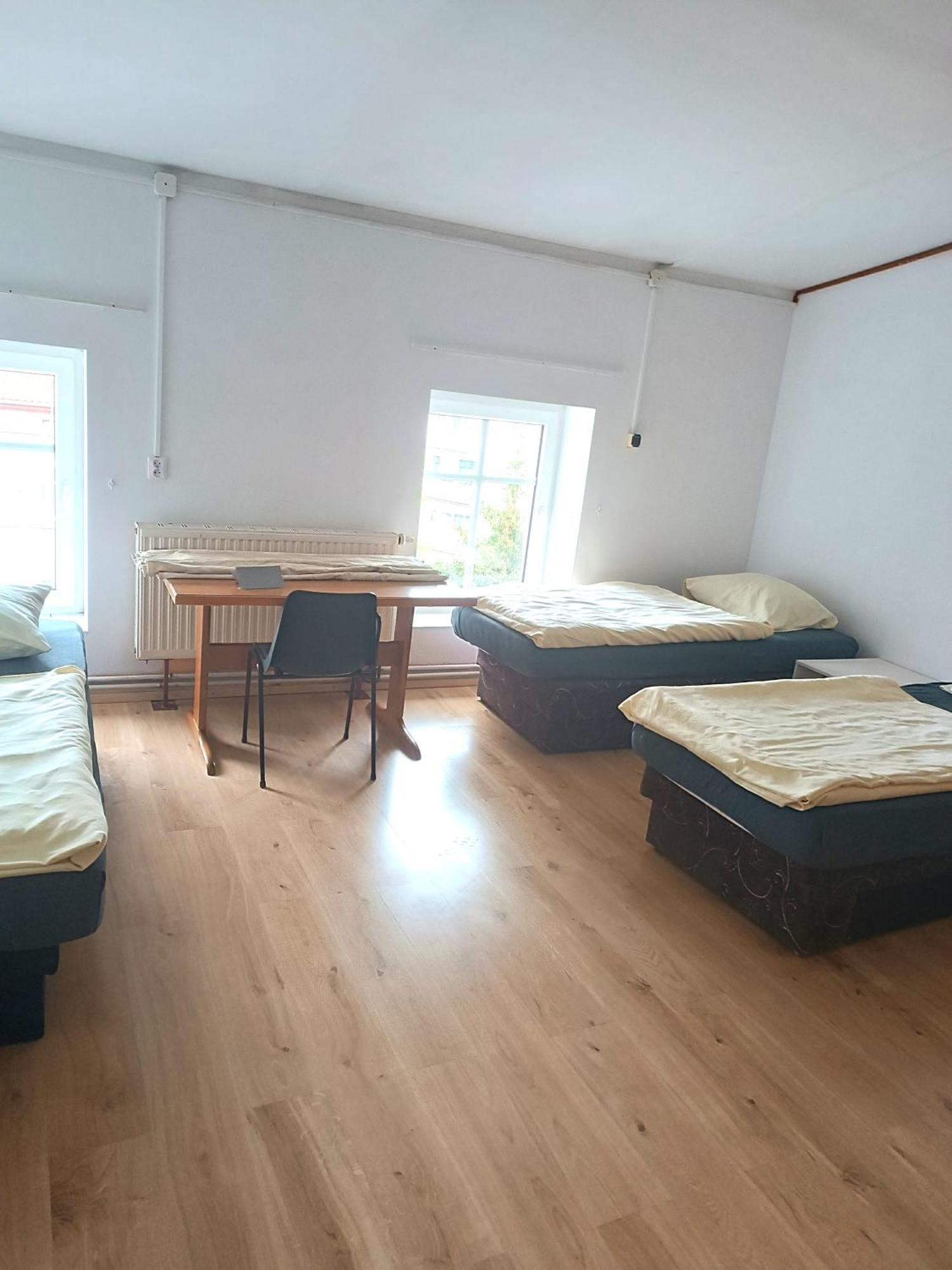 Hostel Krosnienska 12 Zielona Góra Eksteriør bilde