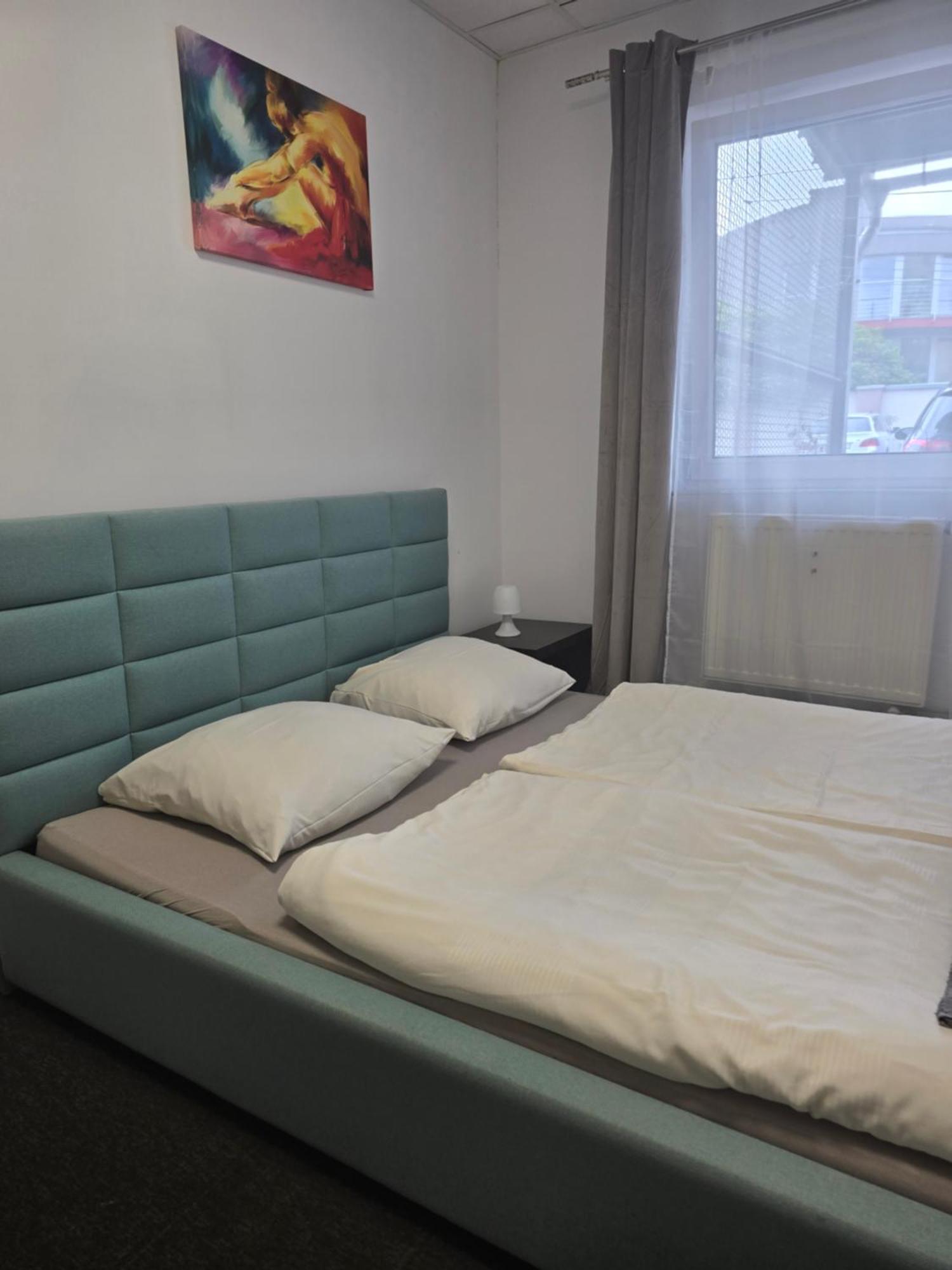 Hostel Krosnienska 12 Zielona Góra Eksteriør bilde