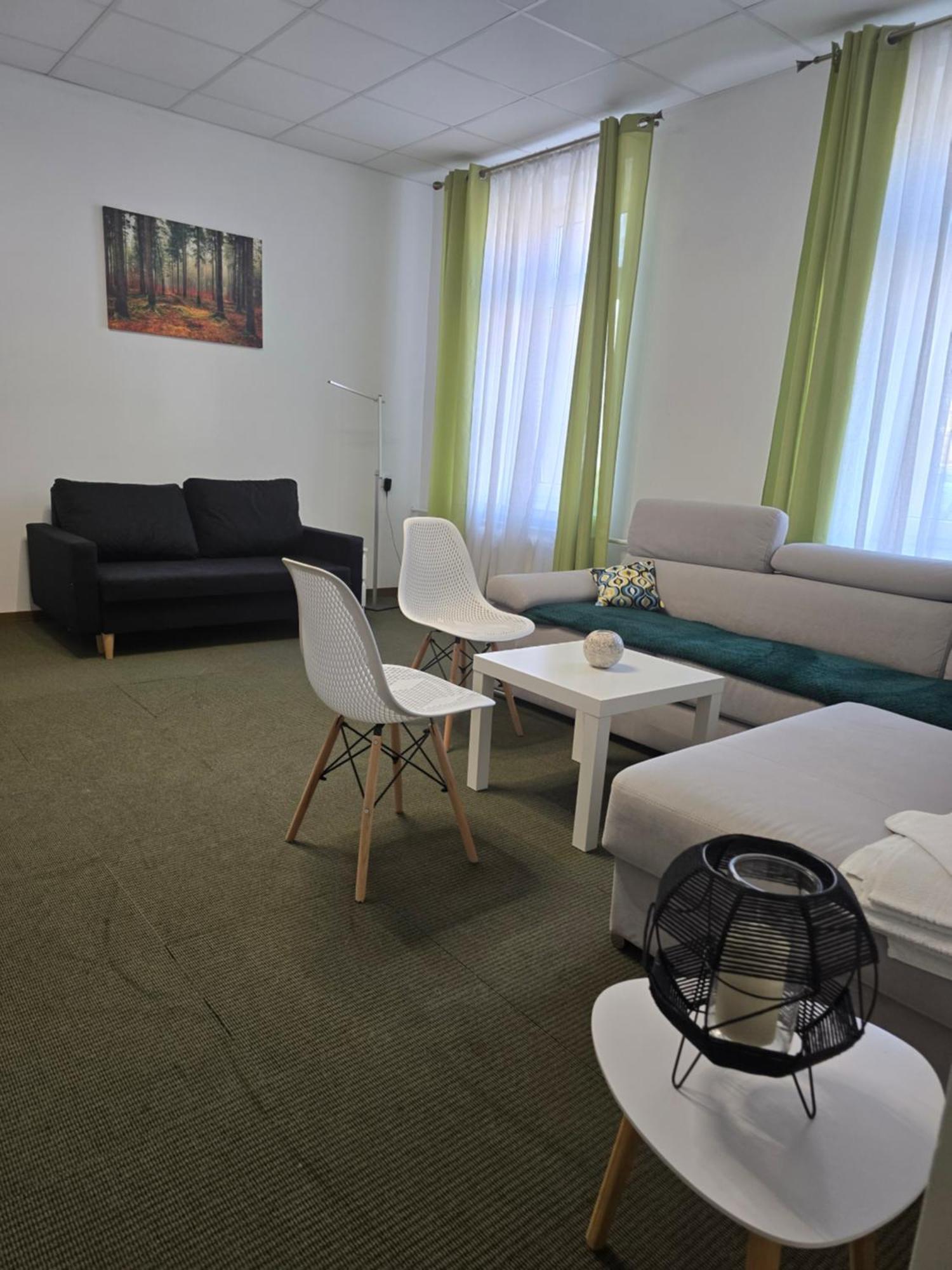 Hostel Krosnienska 12 Zielona Góra Eksteriør bilde
