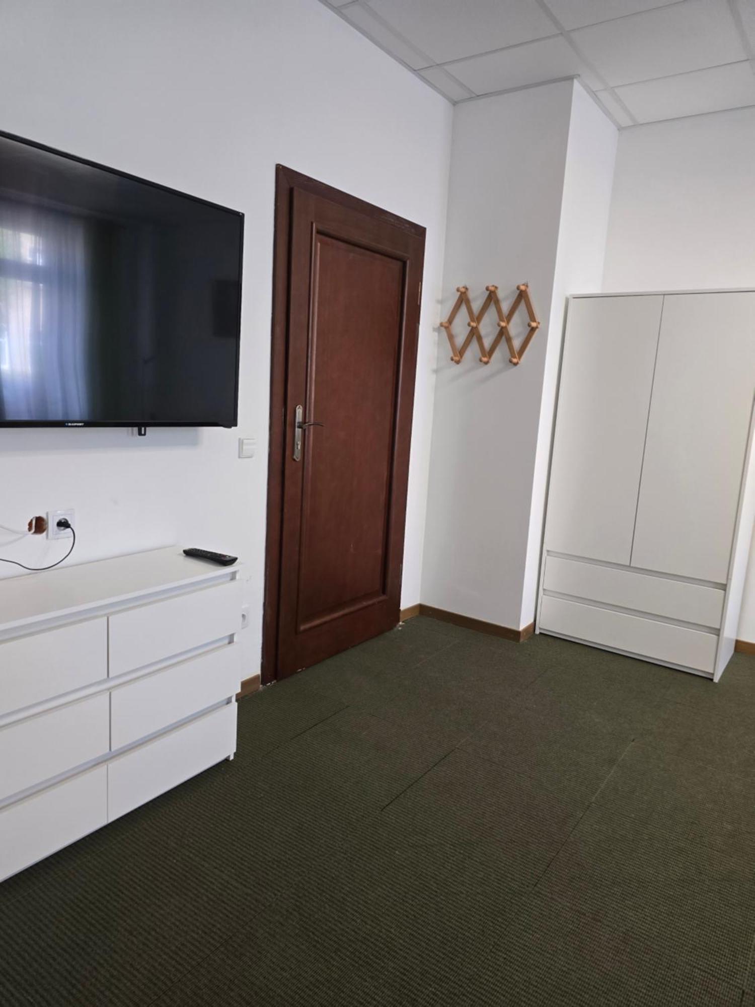 Hostel Krosnienska 12 Zielona Góra Eksteriør bilde